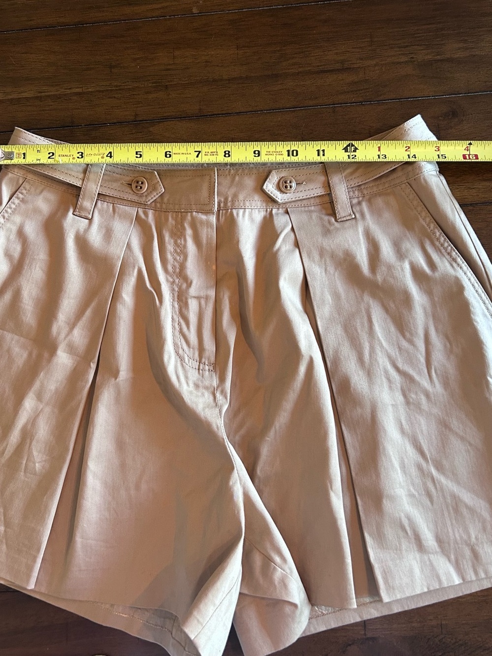 Trina Turk Luca Pleated Shorts Tan Size 6 Style 2205507CO1 MSRP 228.00 - Picture 7 of 10